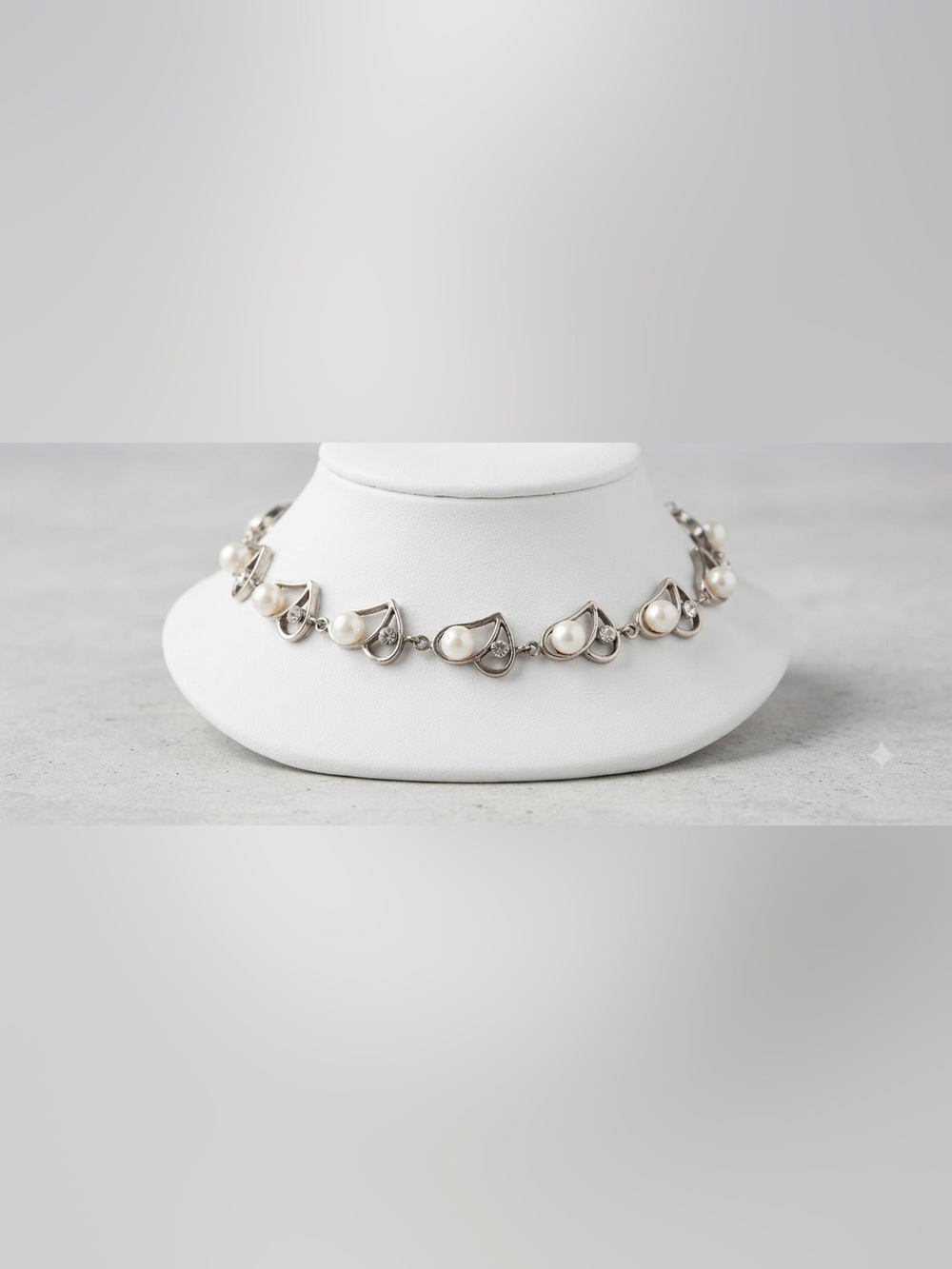 Vintage Silver-Tone Heart Link Bracelet with Faux Pearls and Rhinestones